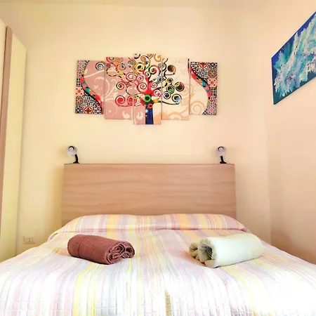 Con Terrazza 50mt Dal Mare Apartamento