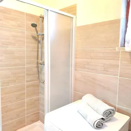 Con Terrazza 50mt Dal Mare Apartamento