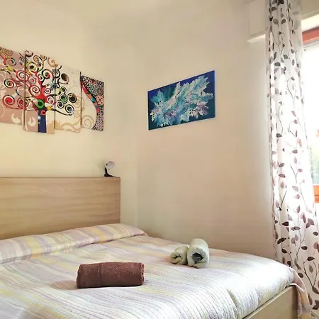 Con Terrazza 50mt Dal Mare Apartamento